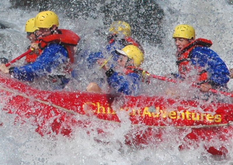 Combinación: Parque Nacional Siete Tazas, Viña y Rafting