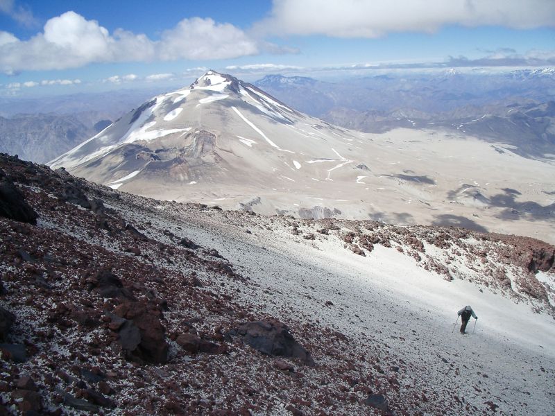 6 días Trekking – Circuito de Condores con cumbre de Volcán Descabezado Grande